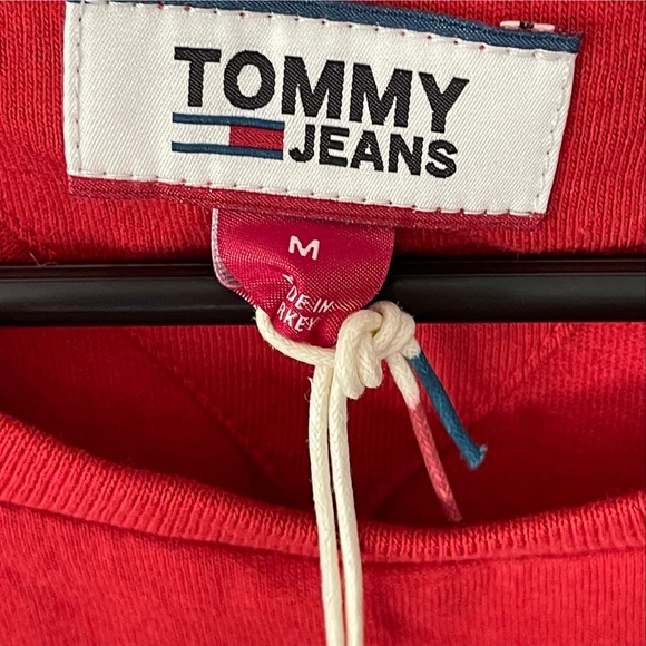 Tommy Jeans Red Embroidered Varsity Short Sleeve Crew New Neck T-Shirt Medium - Picture 9 of 10